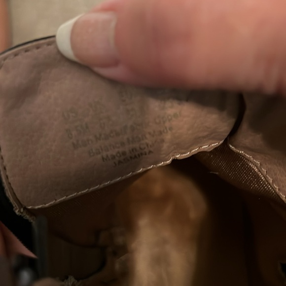 LifeStride women’s black booties in EUC. Size 8.5 medium - Picture 5 of 6